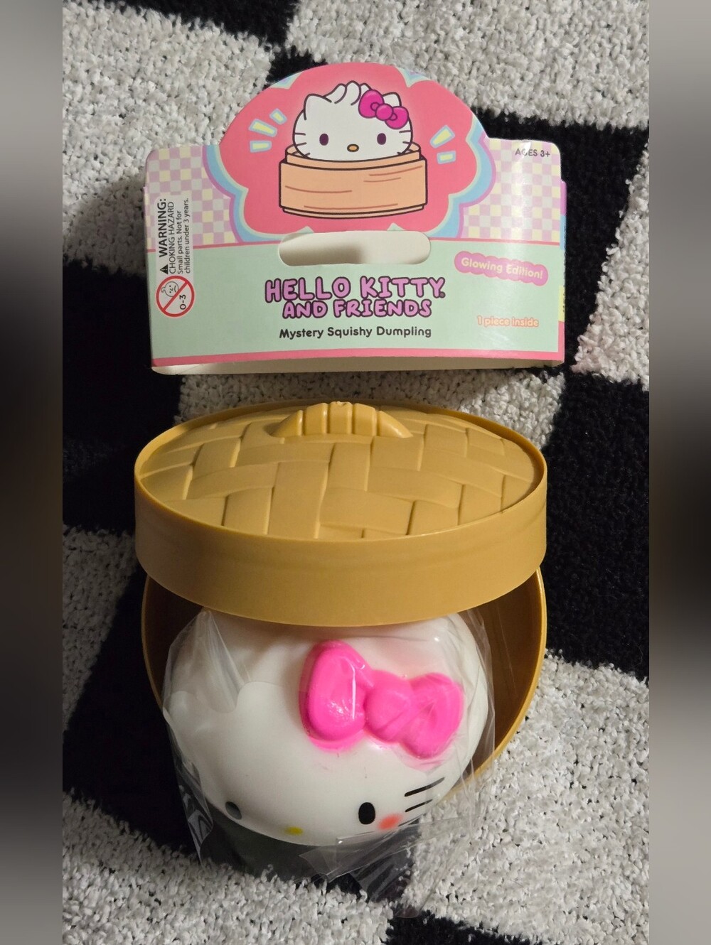 Hello Kitty Dumpling Glowing Edition Squishy Hello Kitty